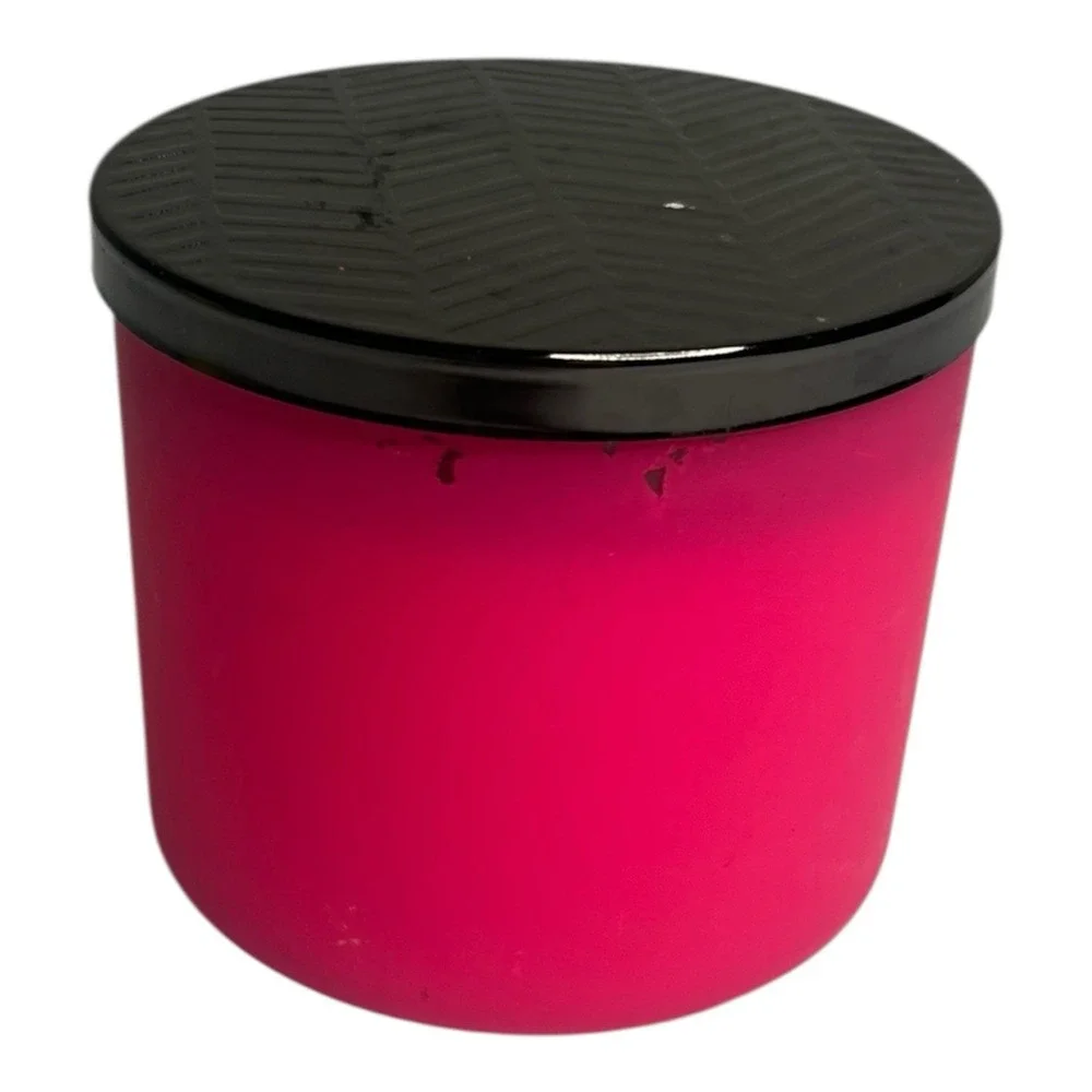 Bath & Body Works Waikiki Beach Coconut 3 Wick Scented Candle  14.5 oz w/ lid